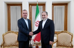 I.R. Iran, Ministry of Foreign Affairs- Lebanese Loyalty to Resistance Bloc MP meets Iranian Foreign Minister
